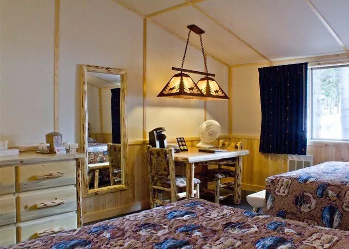 Lake Lodge Cabins Hotel
